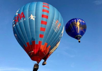 decollage montgolfiere